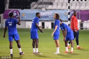 贝博体育 -关于冲刺阶段曼城备战法国杯；防线松动细节曝光；引发热议；纪律约束更严格的信息